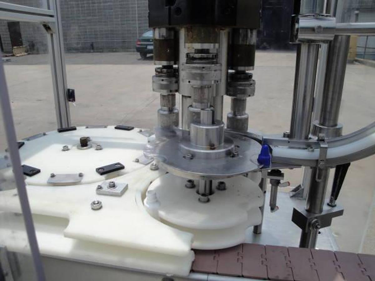 Used Anderson Pump Placing And Screw Capping System, Nasal Spray