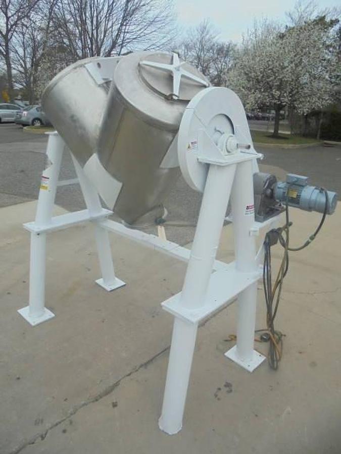 Used 20 CU.FT. Patterson Kelley Stainless Steel “V”” Tumbling Blender, 70 LB./CF, Liquid Spray Bar