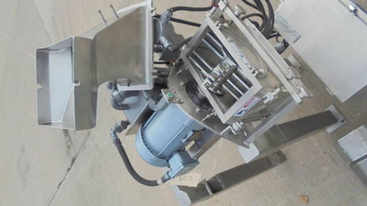 Used Fitzpatrick D6A Comminutor, 316SS, xp motor
