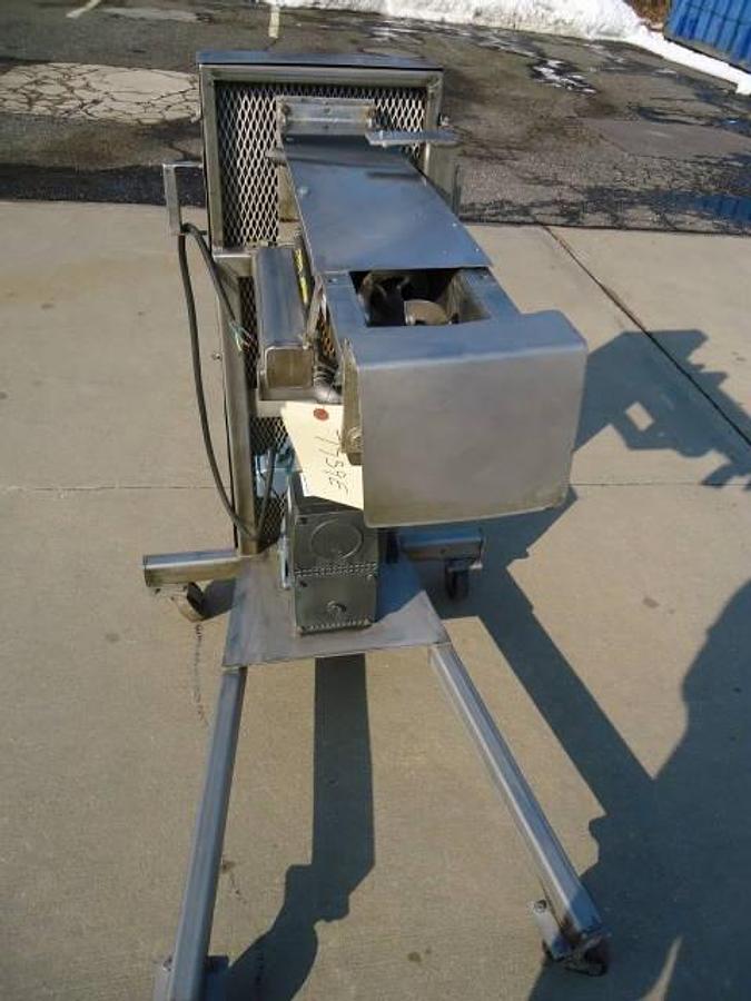 Used 4 IN. DIAMETER X 36 IN. LONG STAINLESS STEEL JACKETED HORIZONTAL SCREW CONVEYOR, PORTABLE