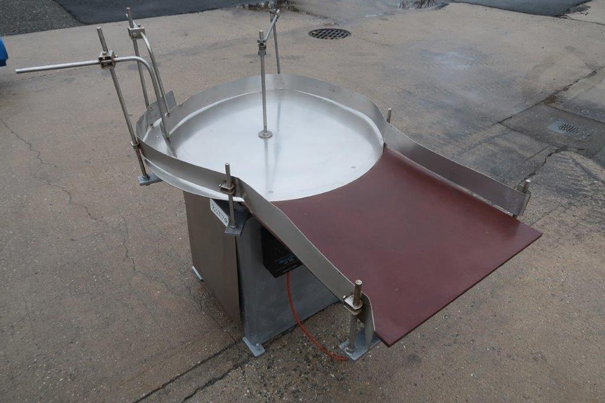 Used 36 In. Packaging Dynamics Rotary Unscrambling/Accumulating Table, with Unscrambling Shelf