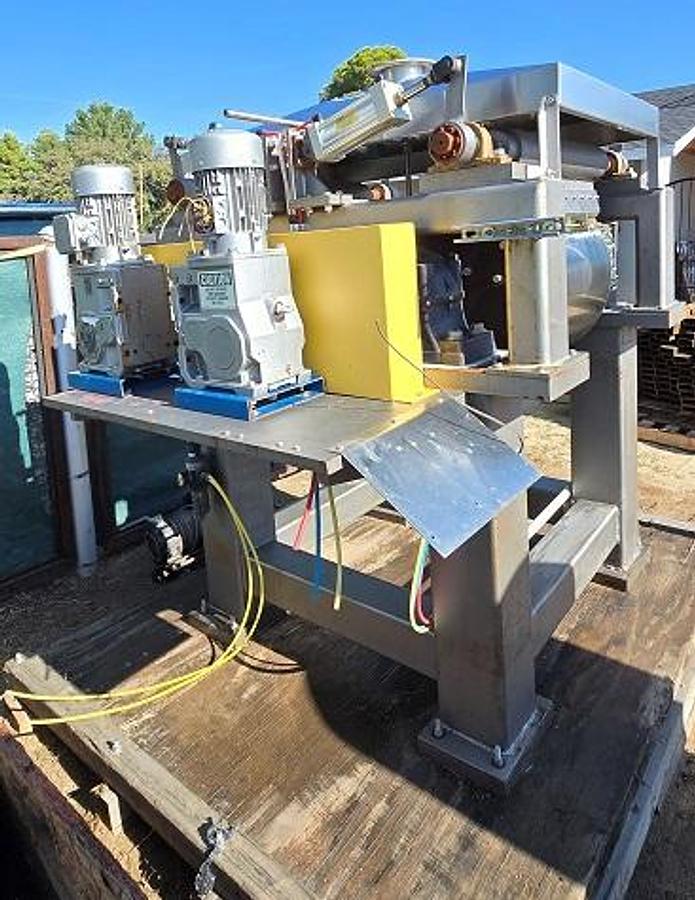 Used Phoenix 24 In. X 24 In. Double Drum Dryer/Flaker