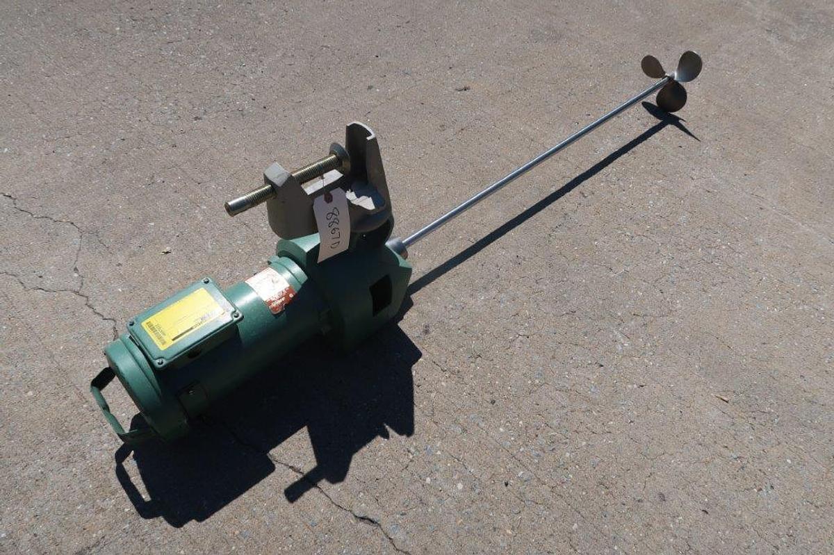 Used Lightnin .87HP Clamp-On Portable Agitator