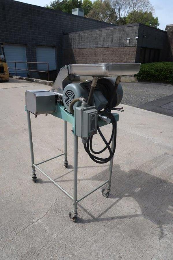 Used Fitzpatrick M-5 Comminuting /Pulverizing Machine, 5 HP