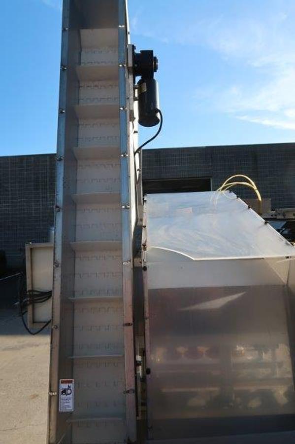 Used Surekap 8 Spindle Automatic Screw Capping Machine