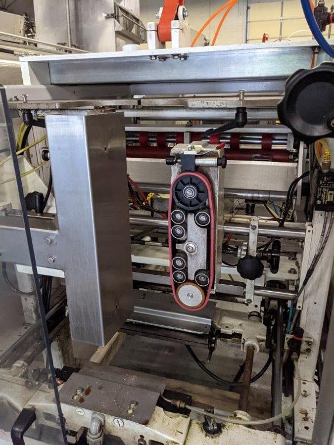 Used Hayssen 12-16HR Vertical Form Fill & Seal Machine, with Yamato 8 Head Rotary Scales