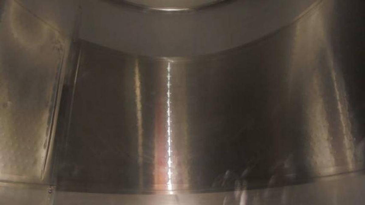 Used 1,500 Gal Mueller Stainless Steel Vertical Dimple Jacketed Sanitary Tank, 200 PSI Jacket