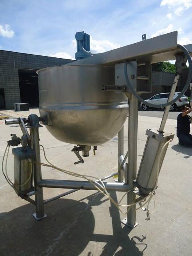 Used 150 Gallon Lee 316 Stainless Steel Tilt Kettle With Scraper Agitation, 125 Psi Jacket
