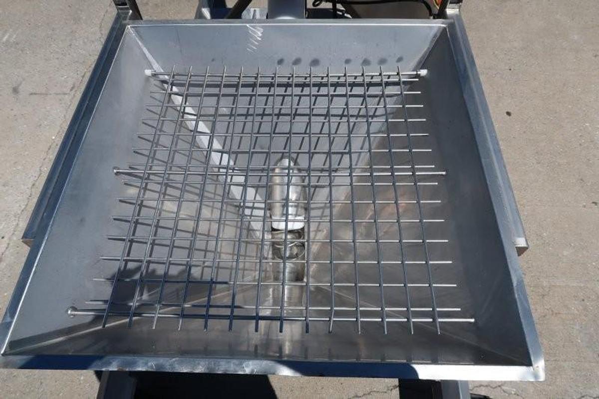 Used Hapman Series 500 Hi/Lo Flexible Helix Screw Conveyor, Portable