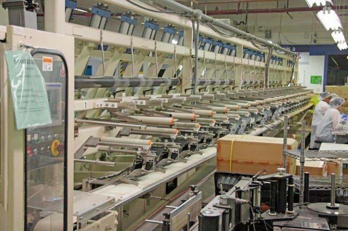 Used Wet Wipe Production Line, 4,250 Wipes Per Minute