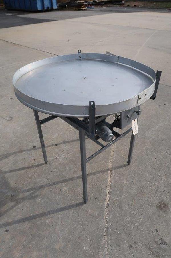 Used 36 In. Diameter Rotary Unscrambling/Accumulating Table