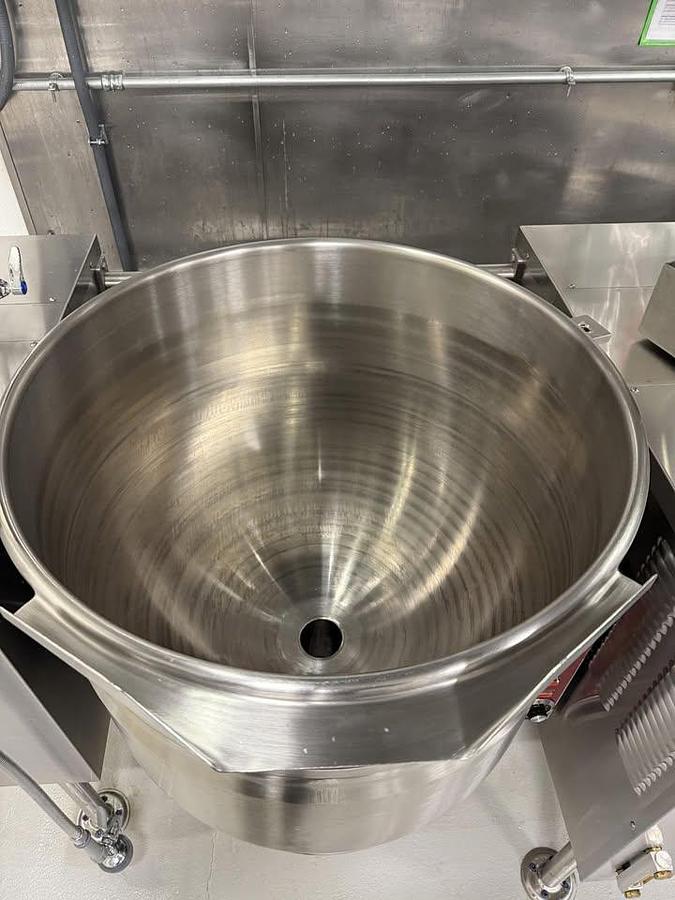 Used Crown Middleby 40 Gallon Electric Tilt Mix Kettle