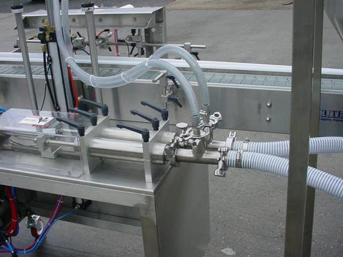 Used Accutek Avf-16 Dual Piston Automatic  Filling Machine, All Stainless Steel