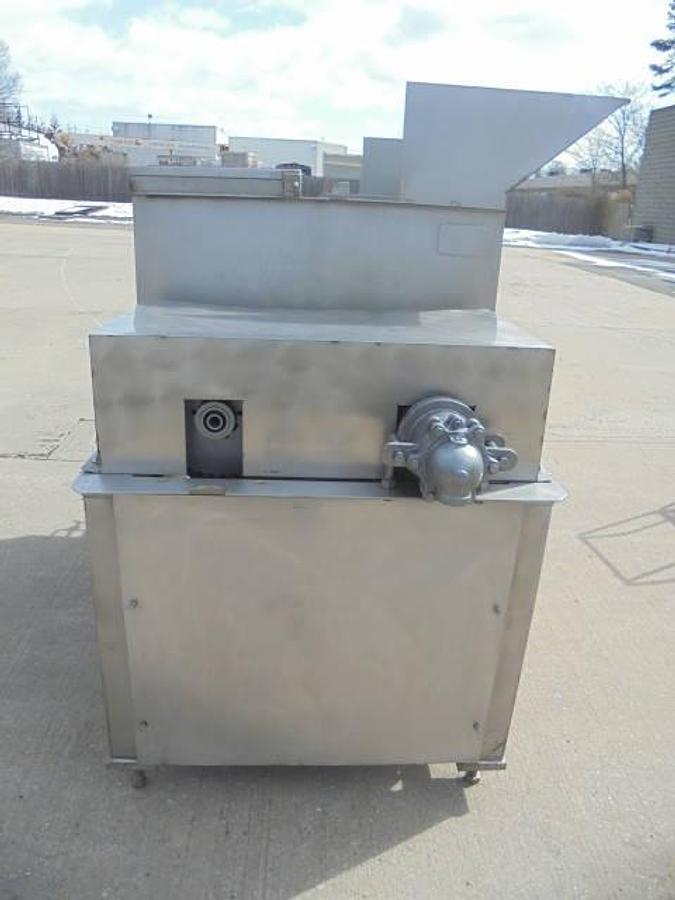Used Rietz 1,000 Lb. SS Twin Screw Horizontal Blender, Jacketed
