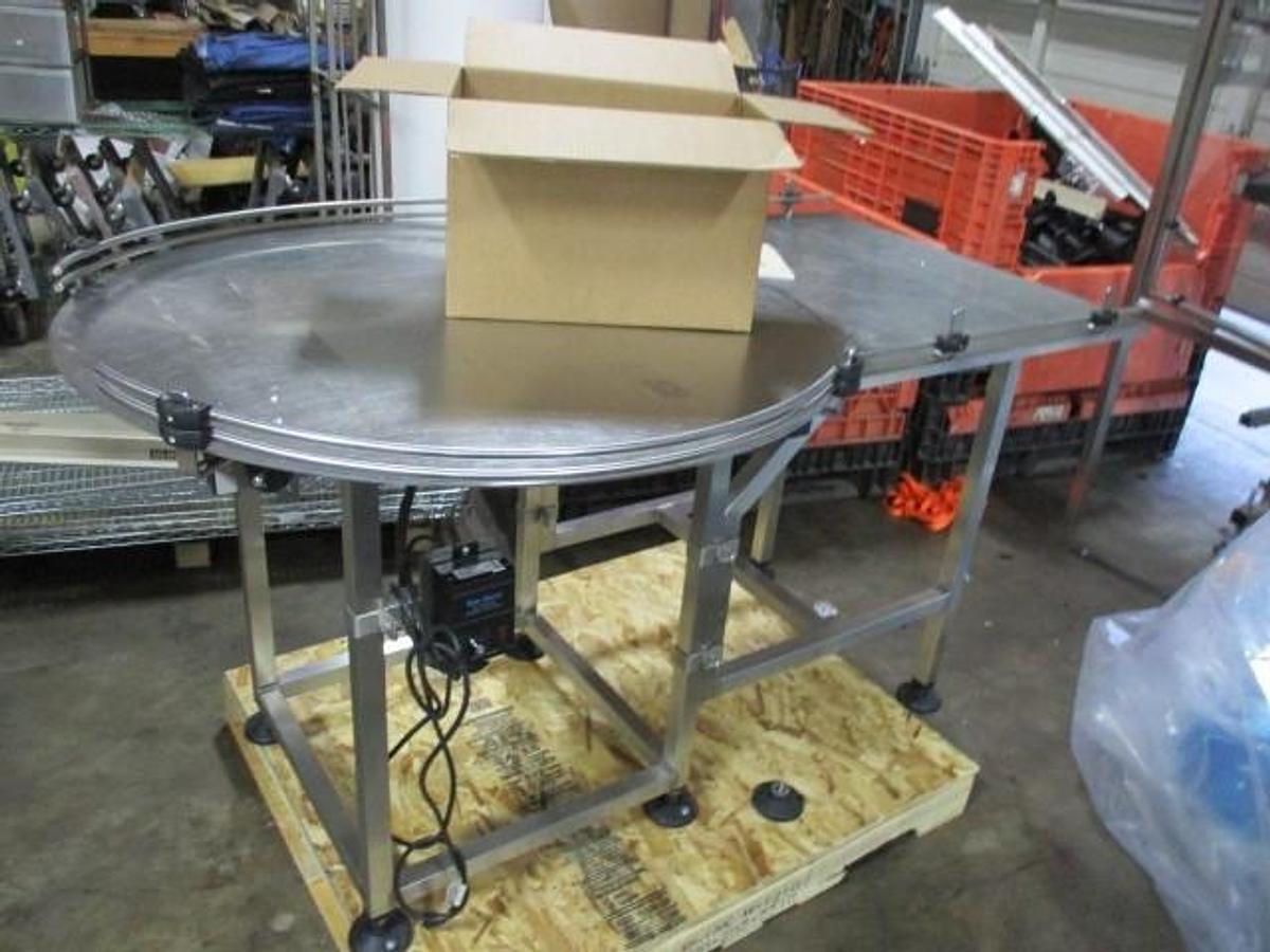 Used Inline Filling Systems Overflow Filling Line, with Capper
