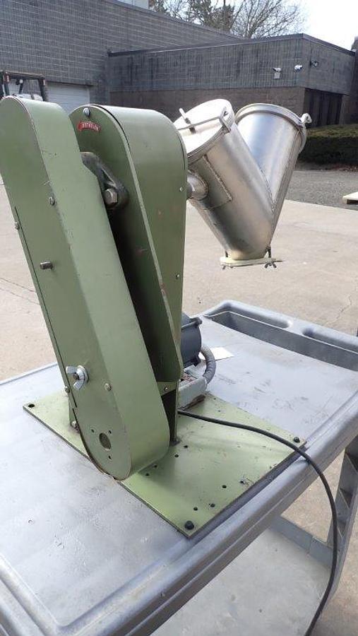 Used Patterson Kelley 8 Quart SS Twin Shell Tumbling Blender