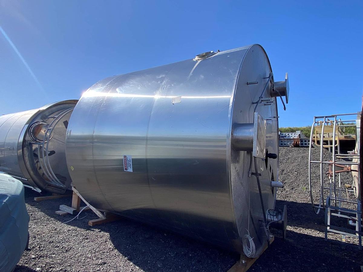 Used 6,000 Gallon DCI SS Agitated Mix Kettle, 135 PSI Jacket