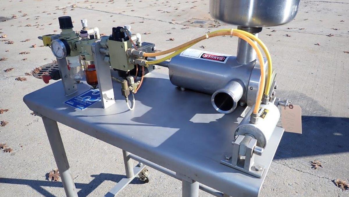 Used Hinds Bock P-64 Filler, 6 In. X 12 In. Piston