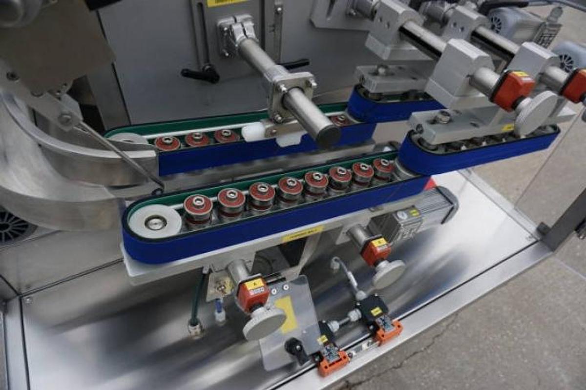 Used Pharma Packaging Systems PPS-M600 Plastic Bottle Unscrambler, SS
