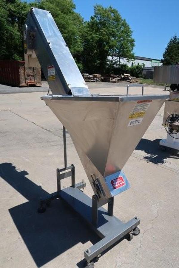 Used Kaps-All FS-B Inclined Cleated Cap Elevator/Feeder