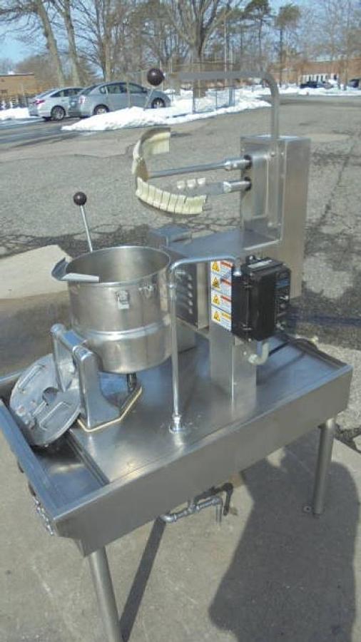 Used 5 Gallon Groen Stainless Steel Twin Action Scraper Kettle, Variable Speed