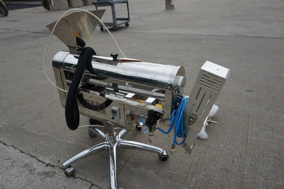 Used Noah Capsule Polisher, with Vacuum, Portable