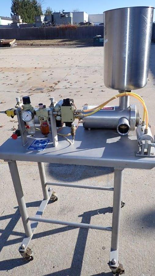 Used Hinds Bock P-64 Filler, 6 In. X 12 In. Piston