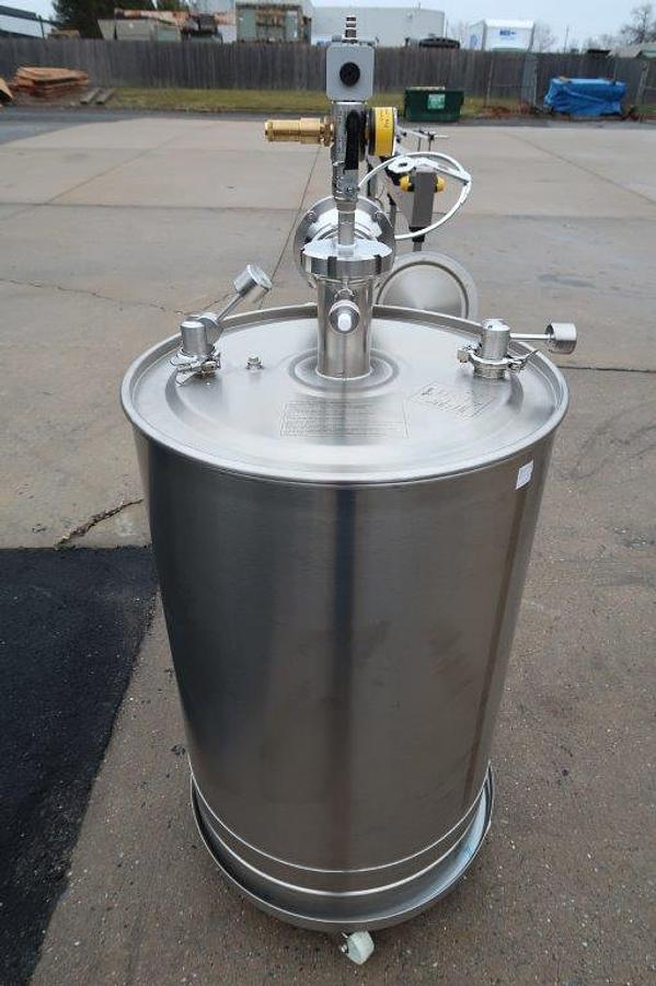 Used Muller “Vispro” Transfer/Drum Emptying System
