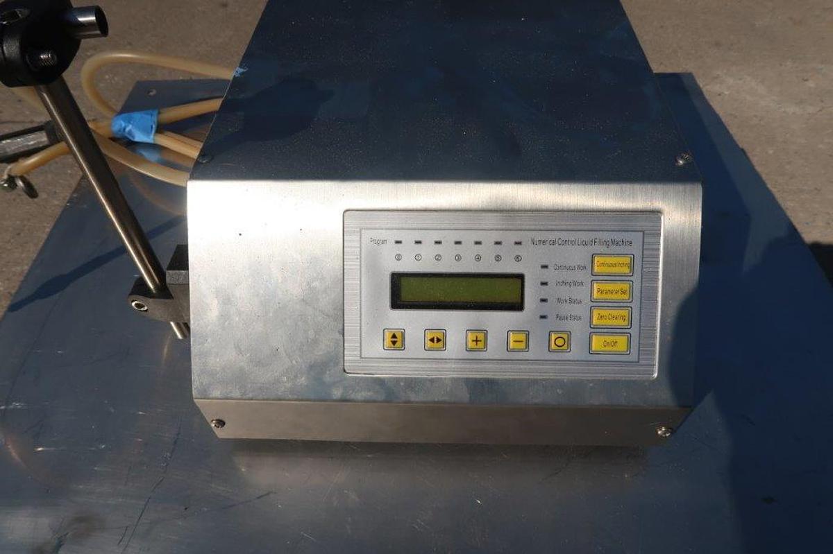 Used Tabletop Liquid Filler, Single Phase Electrics