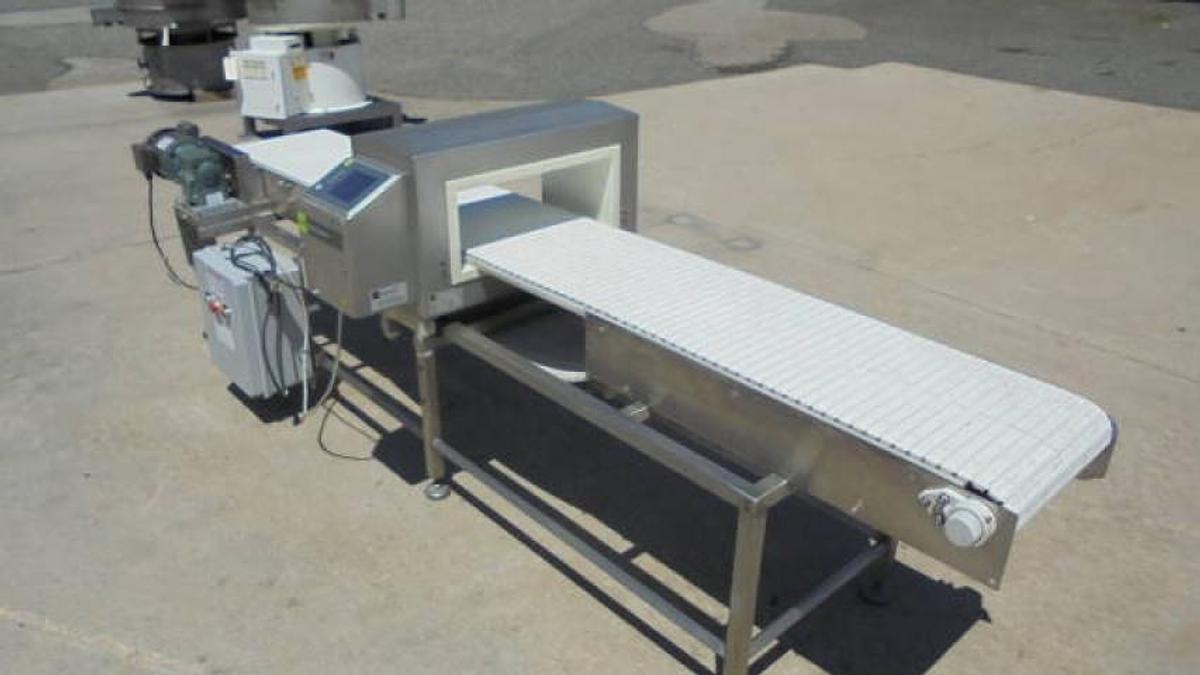 Used S + S Stainless Steel “Detector 5” Metal Detector, 19 IN. X 6-3/4 IN. Opening