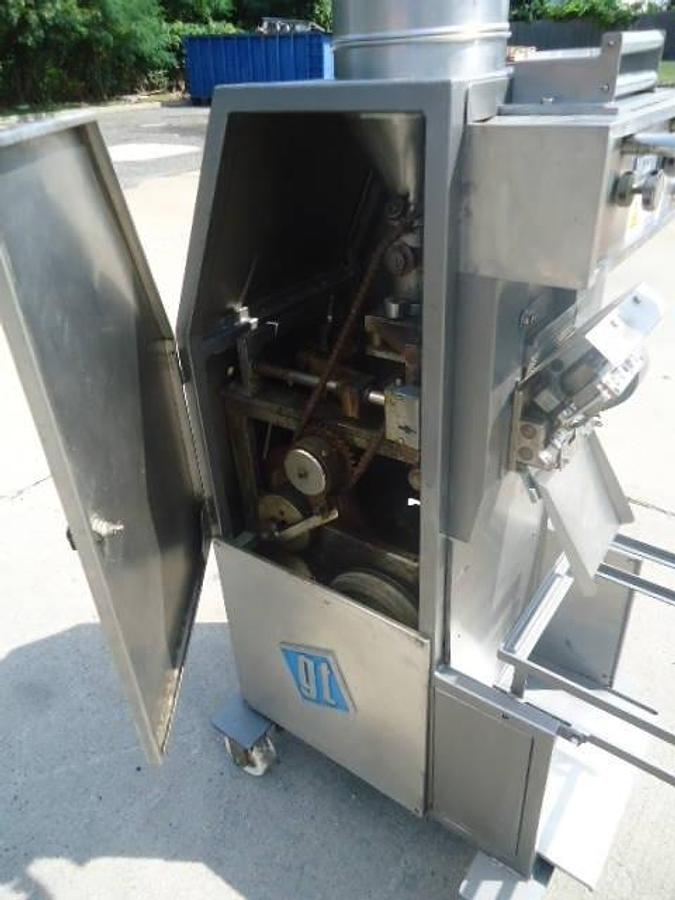 Used Toresani Filled Pasta Machine, Tortellini, Cappelletti, and Half Moon Pasta