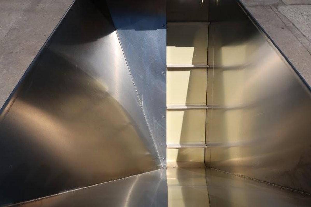 Used Kaps-All FS-B Inclined Cleated Cap Elevator/Feeder