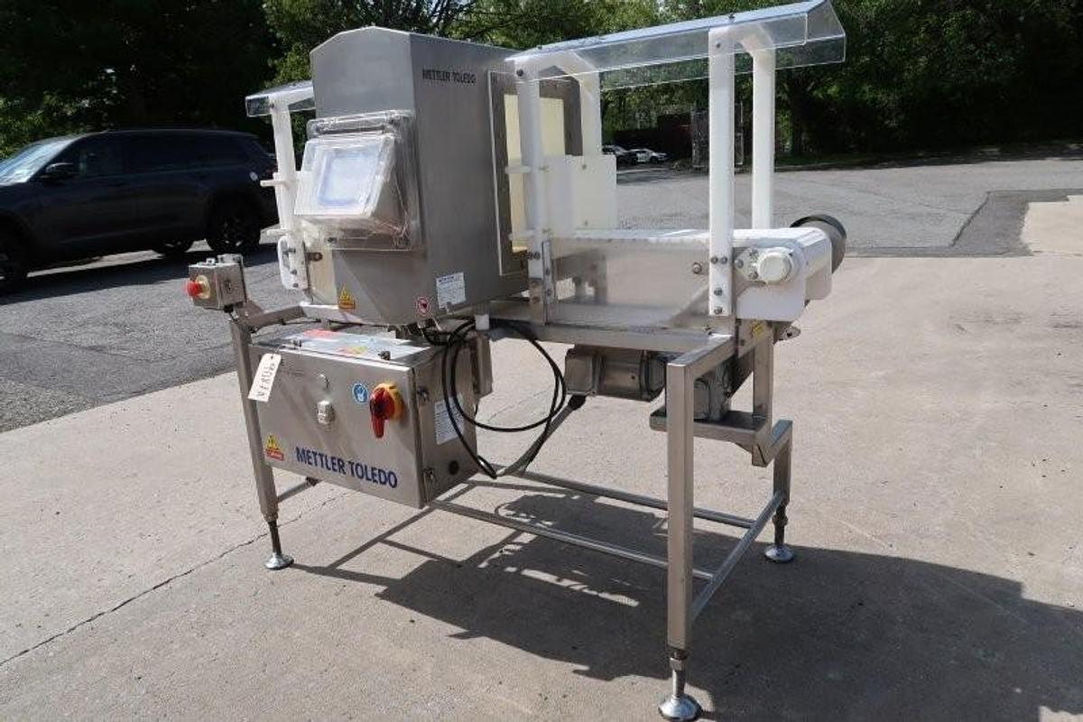 Used Safeline Mettler Toledo SL1500 Metal Detector, 9 X 12 In.