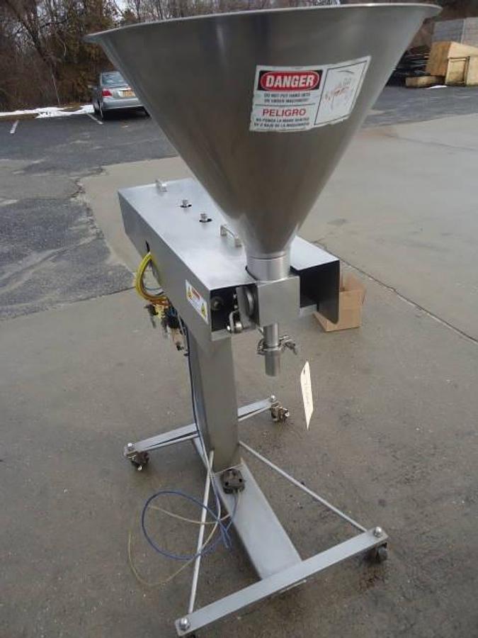 Used Hinds Bock Sp-64 Single Piston Filler, Air Operated
