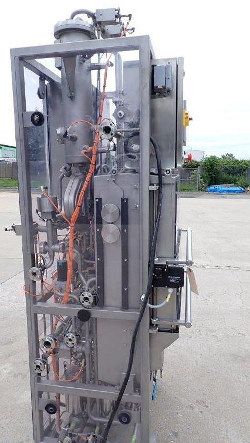 Used Vipoll Visitron Beverage Filling Machine