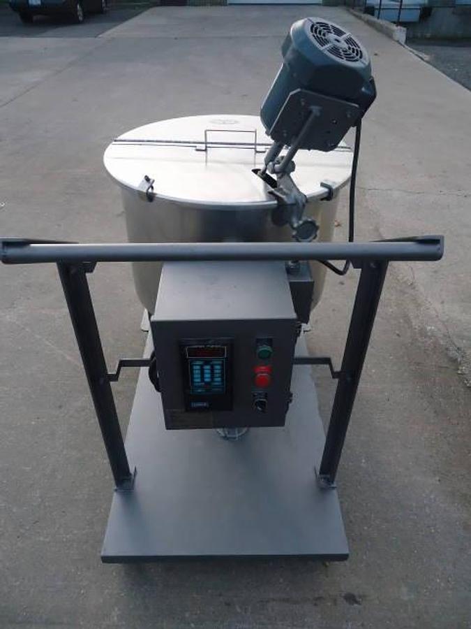 Used Approx. 30 Gallon Stainless Steel Portable Tank With Zenith Pump