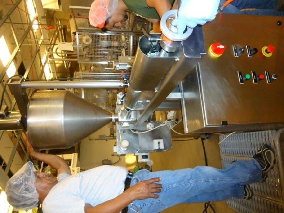 Used World Cup Rotary Cup Filling/Sealing Machine, 40 Per Minute