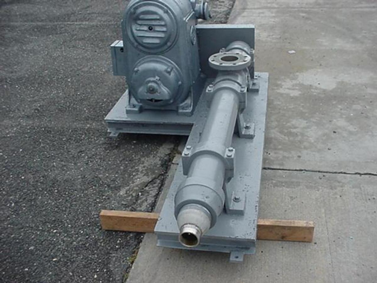 Used MOYNO 4″ X 2-1/2″” SS PUMP, 7-1/2HP Varidrive