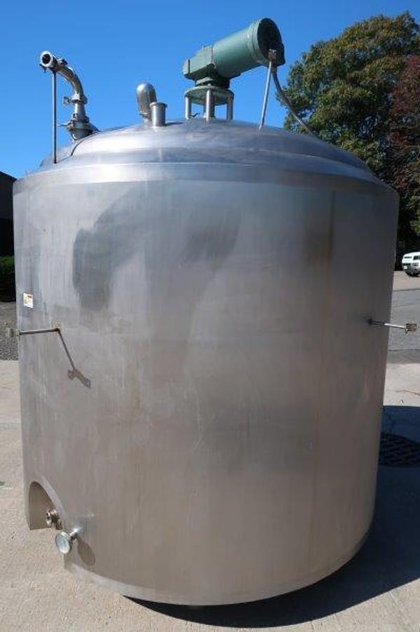 Used APV Crepaco 800 Gallon SS Mixing Tank, 94 PSIG Jacket
