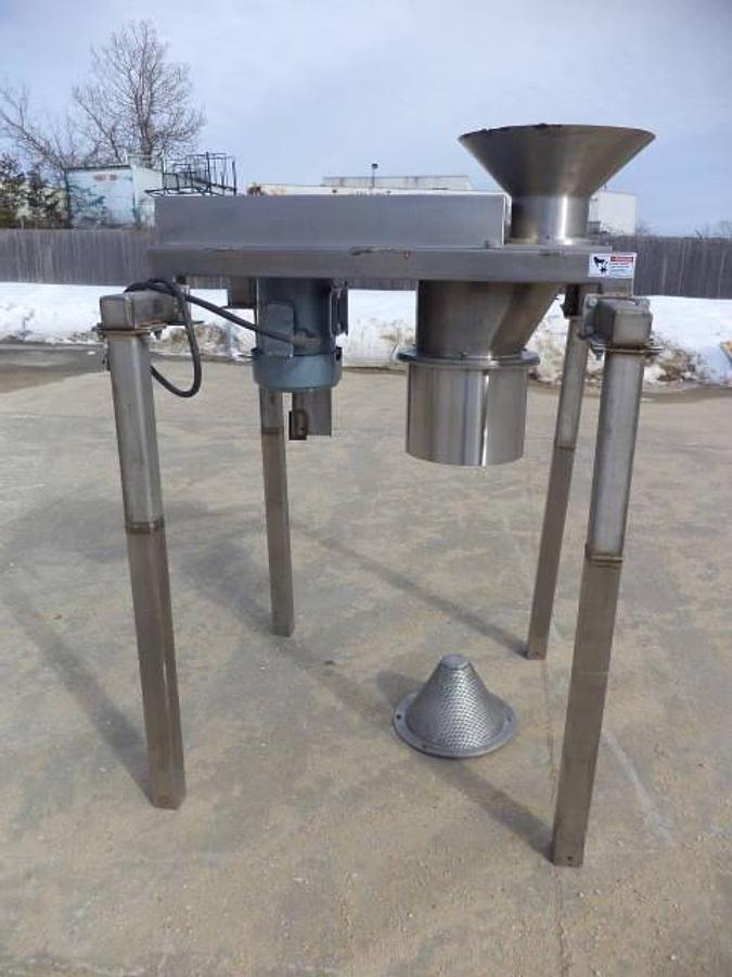 Used Quadro Comil 196S Size reduction mill, 7.5HP