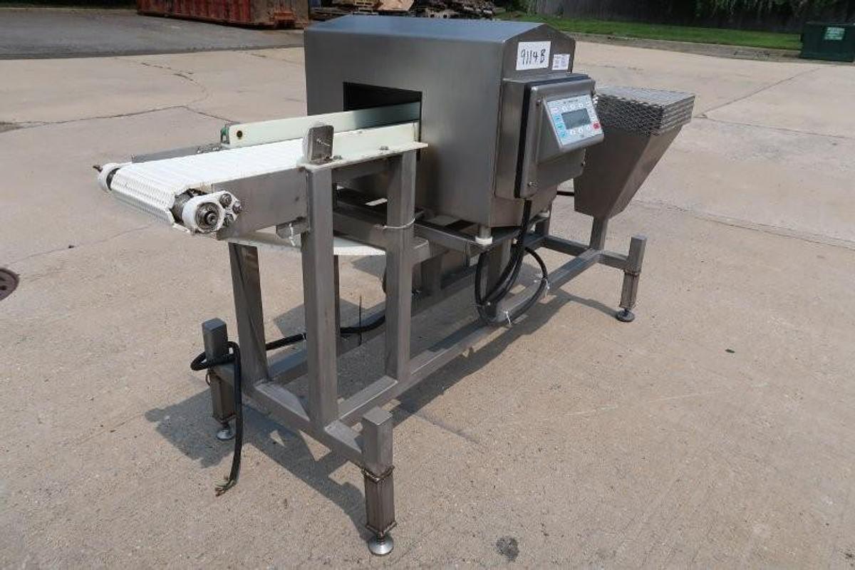 Used Thermo Goring Kerr Metal Detector
