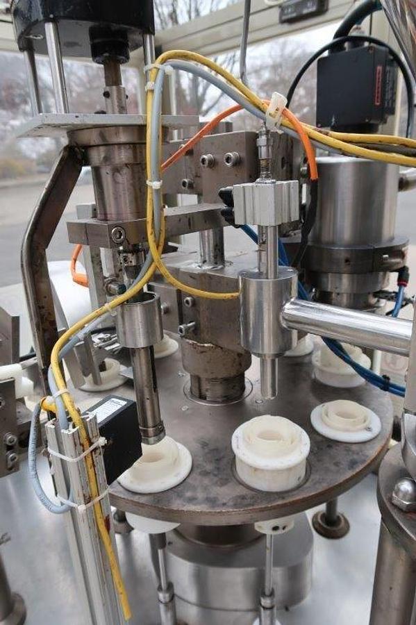 Used Prosys RT30 Plastic Tube Filling and Sealing Machine, Hot Air