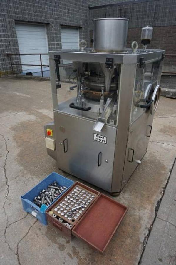 Used Adept 25 Station GMP Rotary Tablet Press, “D” Tablets, Keyed Head