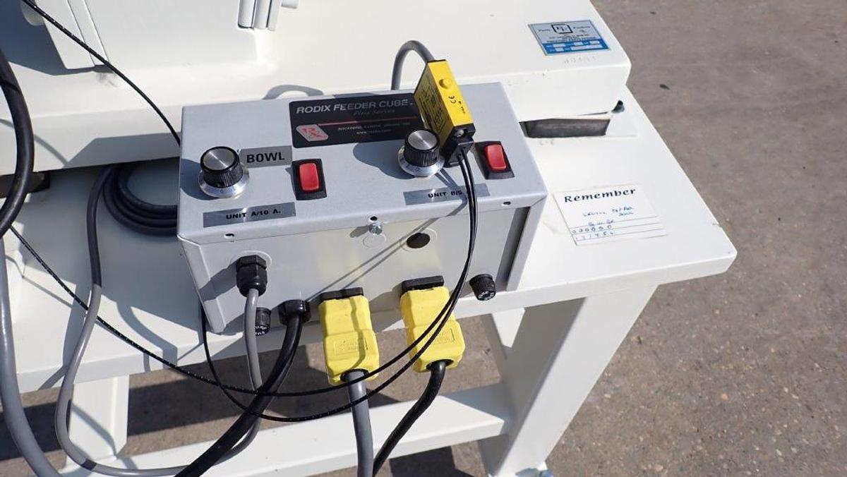 Used Parts Feeders 24 In. Diameter Vibratory Bowl, Variable Speed