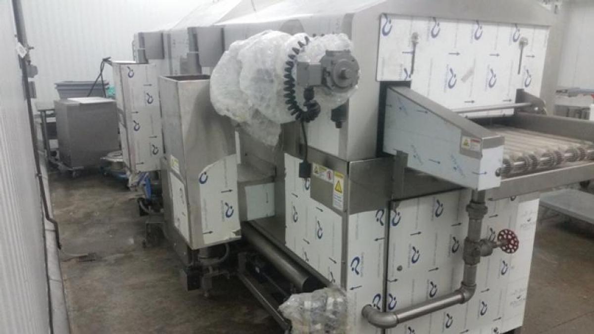 Used Heat and Control “Mastermatic” 8-24 sanitary direct-heated fryer