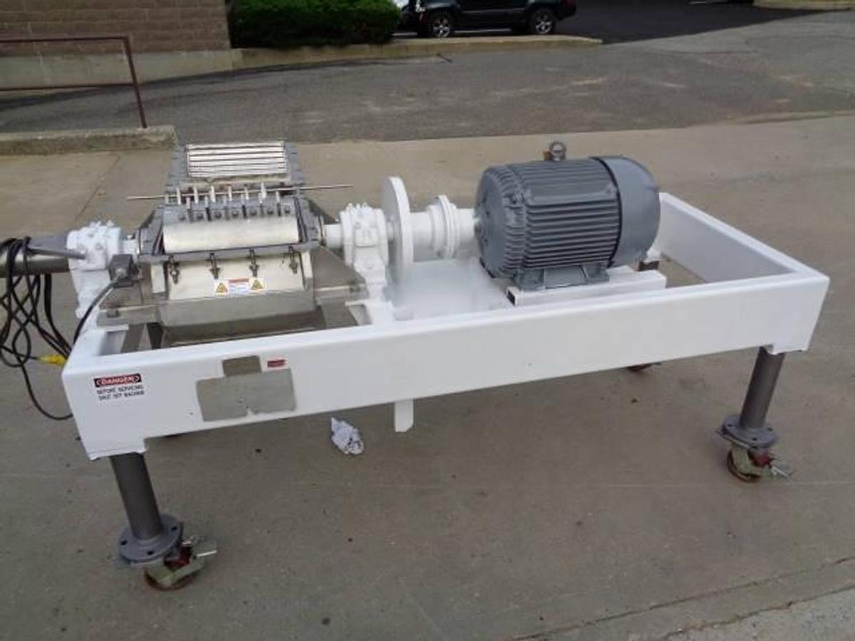 Used Fitzpatrick 16X10 Riving Machine, 40 HP