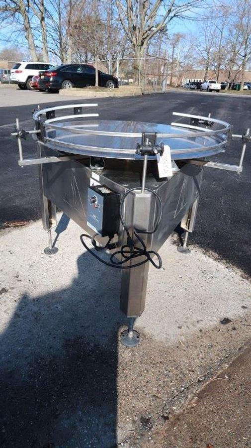 Used 40 In. Diameter Apacks SS Rotary Unscrambling/Accumulating Table