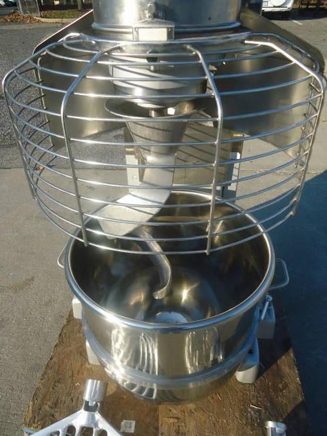Used Hobart V1401 140qt Vertical Bowl Mixer