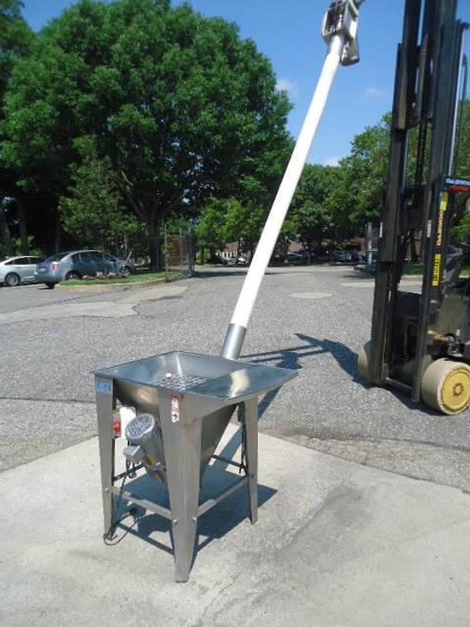 Used Hapman 4 In. Diameter Flexible Screw Conveyor With Hopper Prebreaker, 110 inch discharge height