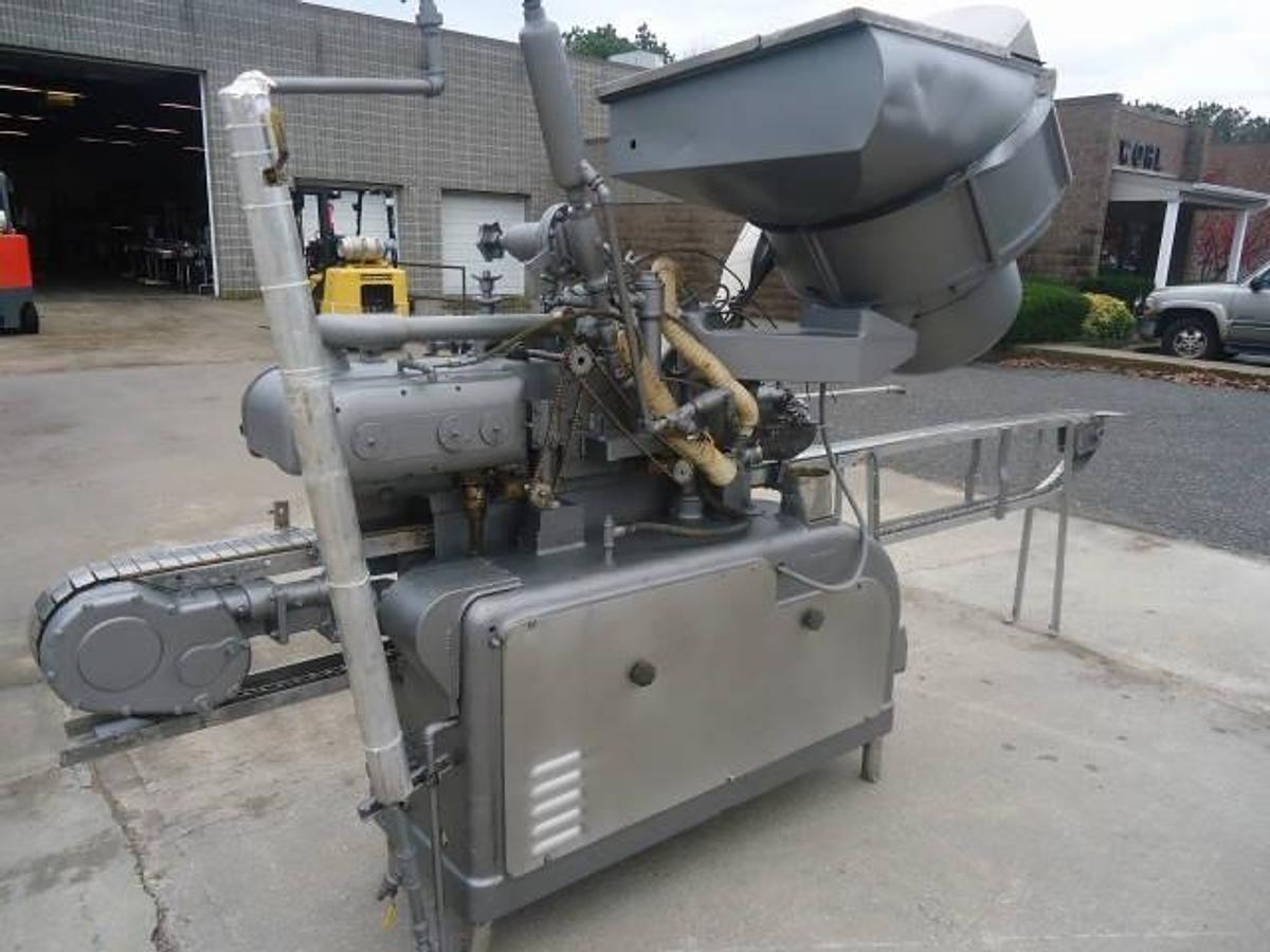 Used WHITE CAP “VAPOR VACUUM””  CAPPER, 82mm